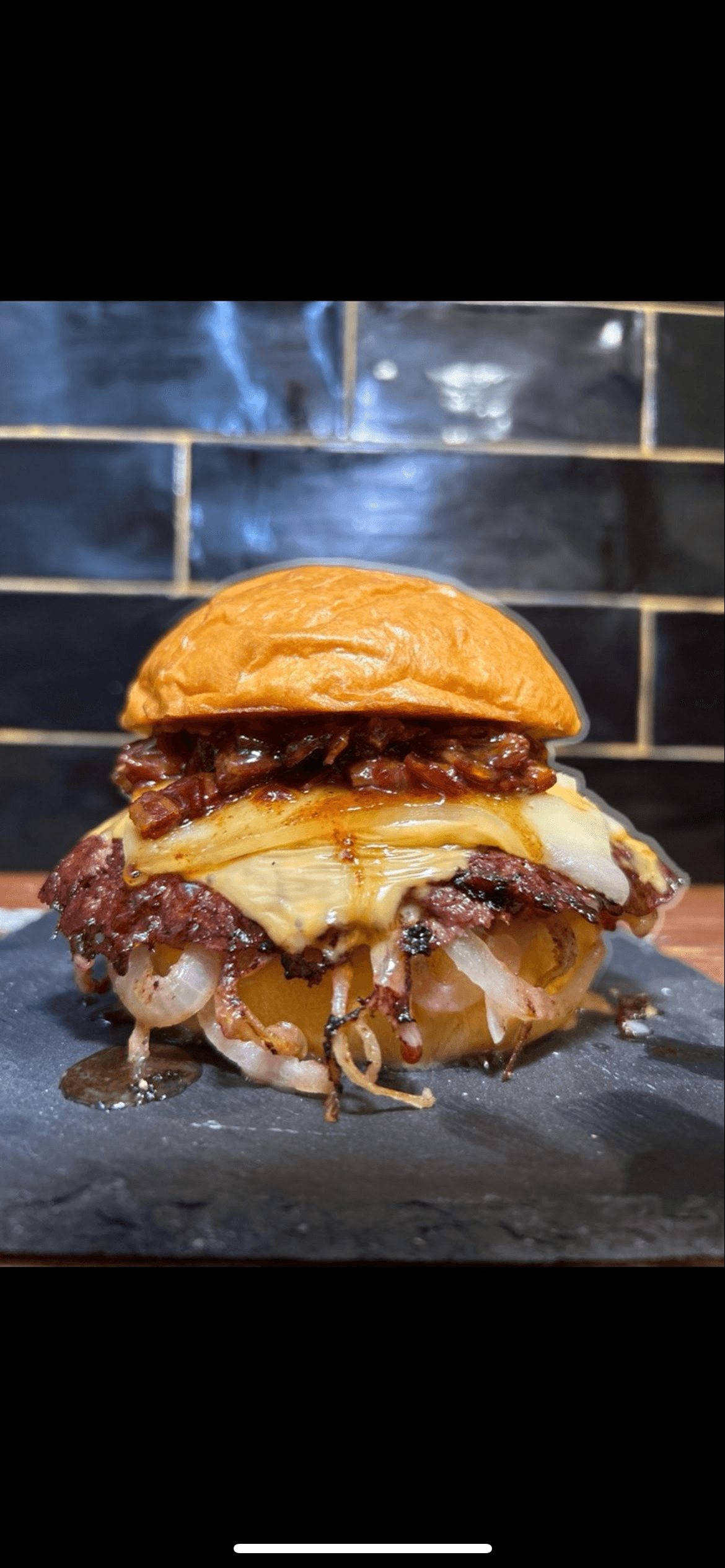 Classic Cheeseburger de Fries & Burger